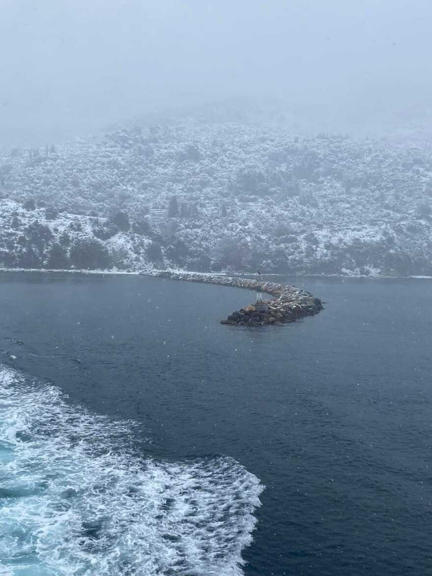 Κακοκαιρία «Φίλιππος»: Έντονη χιονόπτωση στη Σκόπελο