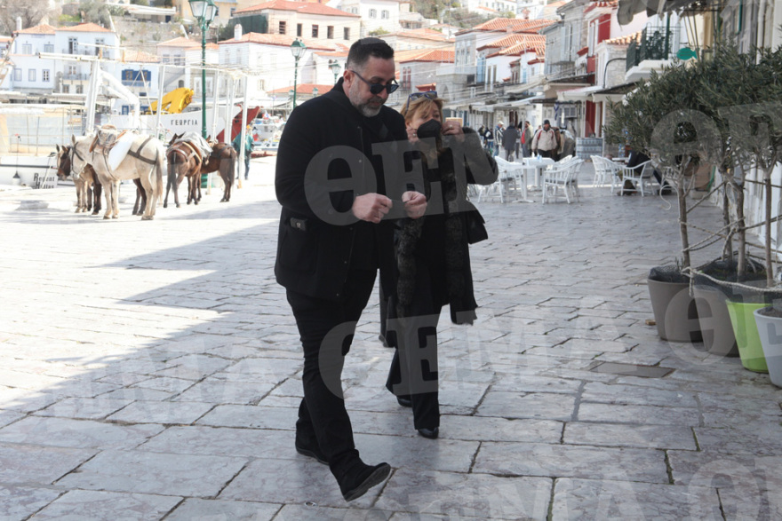 Δημήτρης Κοντομηνάς: Στην Ύδρα έγινε η εξόδιος ακολουθία