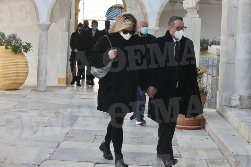 Δημήτρης Κοντομηνάς: Στην Ύδρα έγινε η εξόδιος ακολουθία