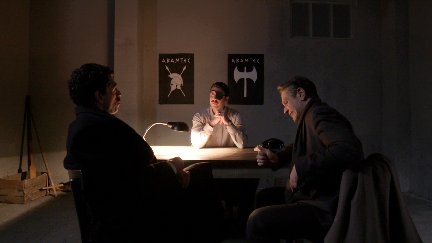 Άγριες Μέλισσες: Ο Κωνσταντής ζηλεύει τη Δρόσω - Δείτε το τρέιλερ