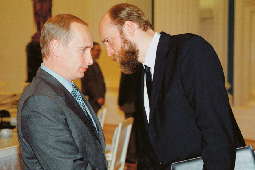 Αλεξάνδρα Τολστόι: Η εγγονή του φημισμένου Ρώσου συγγραφέα «ξεσκεπάζει» τους ολιγάρχες