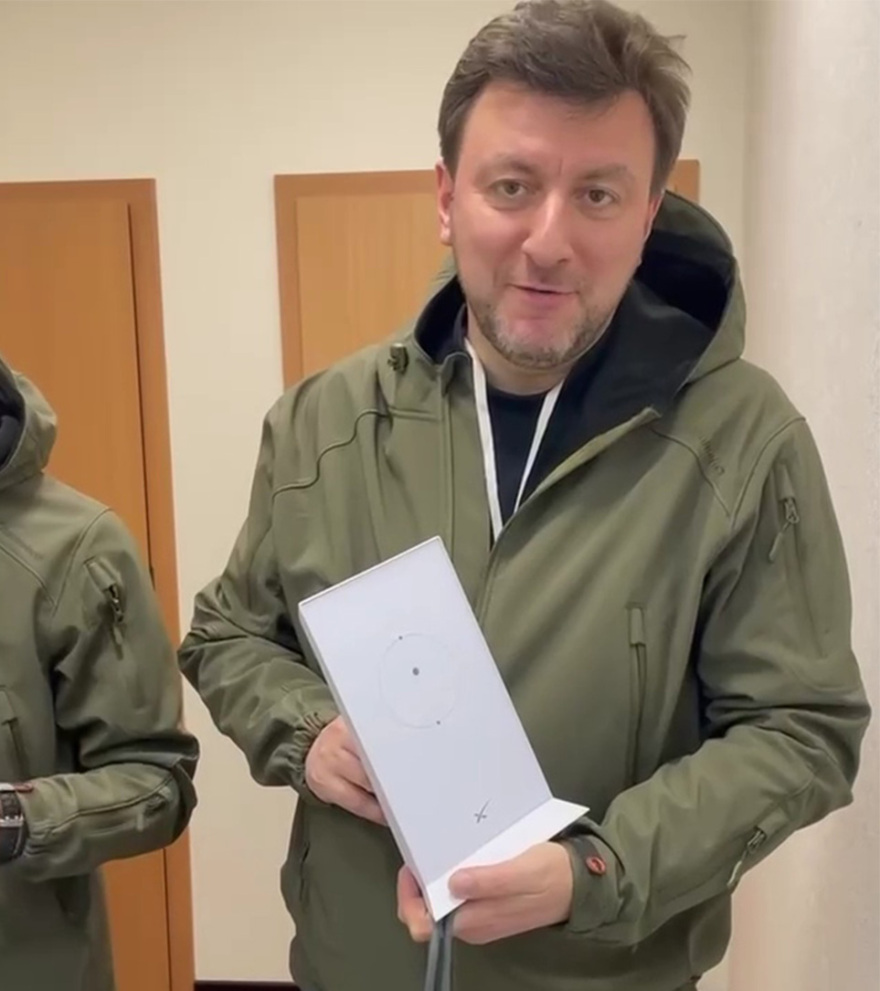 Τον δικό της κυβερνοστρατό φτιάχνει η Ουκρανία με τη βοήθεια του Έλον Μασκ