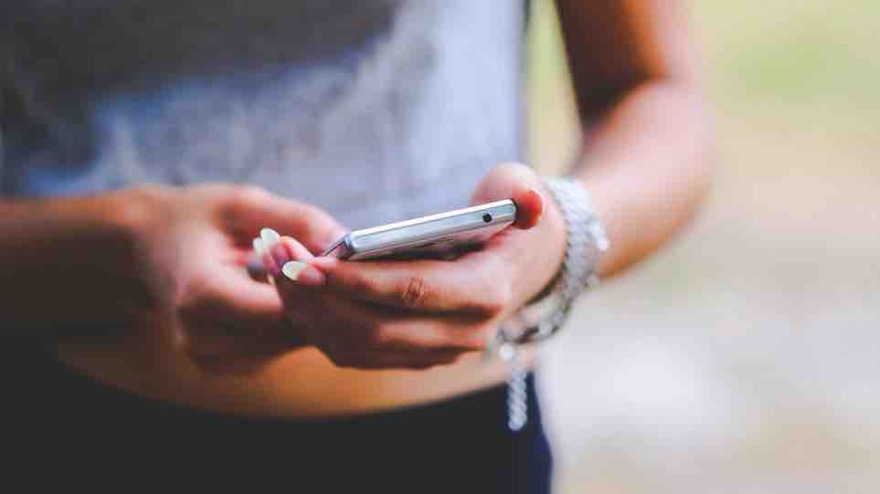 Εφιάλτης σε βίλα της Κηφισιάς - Ψάχνουν κύκλωμα παιδεραστίας πίσω από την baby sitter 