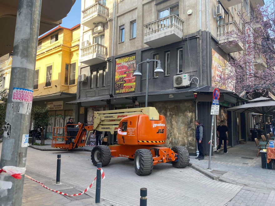 Θεσσαλονίκη: Μεταμορφώνεται σε στούντιο του Χόλιγουντ για τα γυρίσματα του «The Bricklayer» (φωτογραφίες)