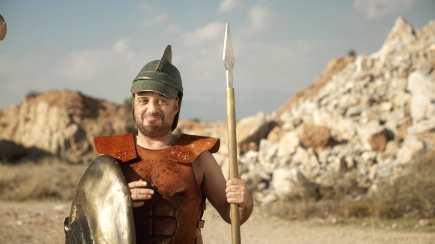 300…και δύο: Η νέα κωμική σειρά του ERTFLIX «μοιράζει» αστεία από την αρχαία Σπάρτη μέχρι το Διάστημα