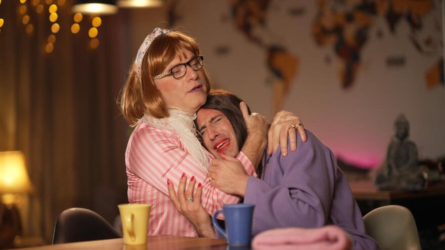 300…και δύο: Η νέα κωμική σειρά του ERTFLIX «μοιράζει» αστεία από την αρχαία Σπάρτη μέχρι το Διάστημα