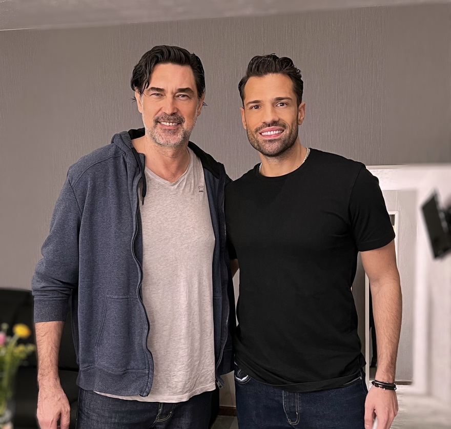  Οι επώνυμοι που διασκέδασαν στη νυχτερινή Αθήνα με τον Κωνσταντίνο Αργυρό και την Ελένη Φουρέιρα 