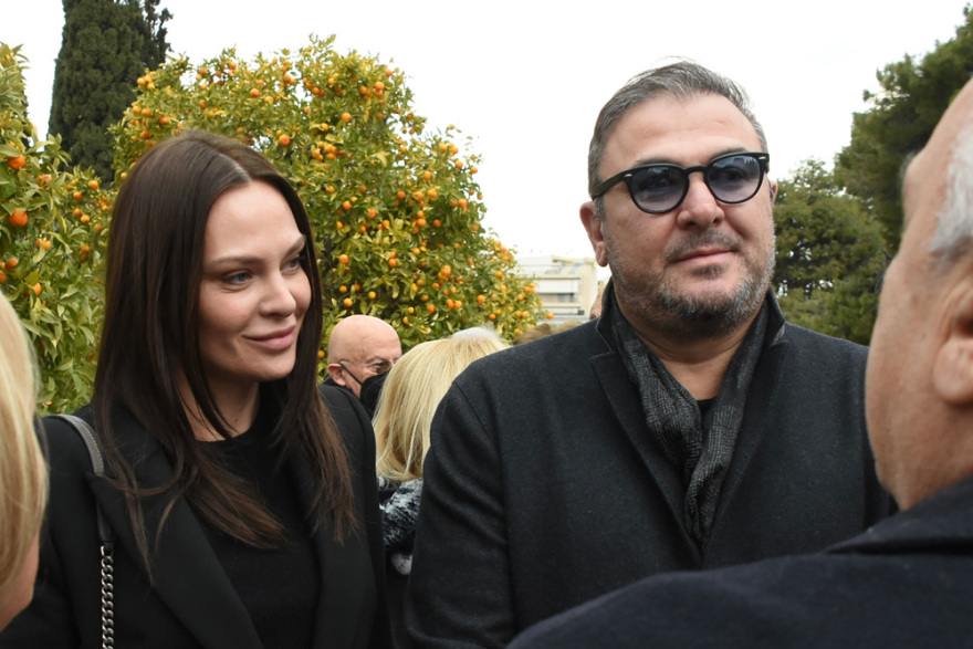 Δημήτρης Κοντομηνάς: Τρισάγιο φίλων και συνεργατών στο Α' Νεκροταφείο - Δείτε φωτογραφίες