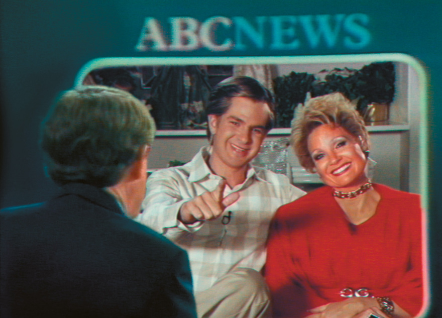 Τάμι Φέι Μπέικερ: Η τηλευαγγελίστρια-είδωλο - Η άνοδος, η πτώση και  η λύτρωση