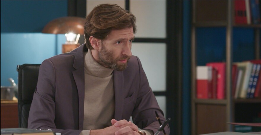 Η Γη της Ελιάς: Ο Αλέξης βλέπει τον Νικήτα και τη Μυρτάλη να φιλιούνται και γίνεται έξαλλος