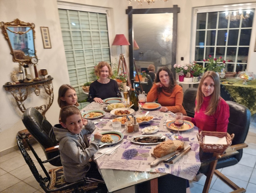 Η Οδύσσεια μιας Ουκρανής με τα δύο παιδιά της που βρήκαν καταφύγιο στην Εύβοια