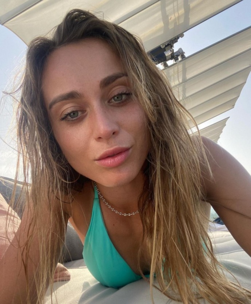  Πάουλα Μπαντόσα: Το «κορίτσι της μόδας» που σαρώνει στο τένις 