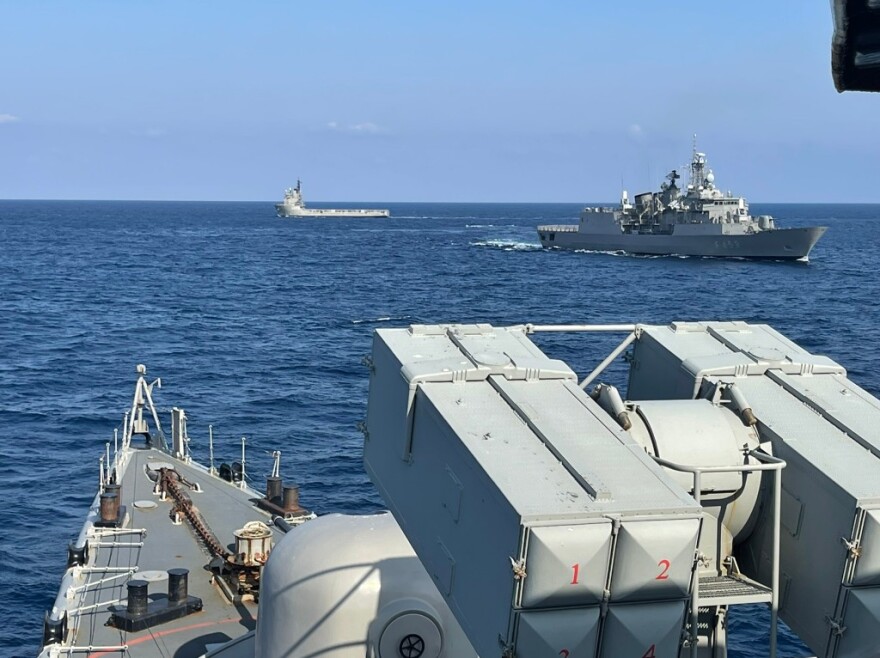 Πολεμικό Ναυτικό: Εντυπωσιακές εικόνες από την επιχειρησιακή άσκηση στο Μυρτώο πέλαγος