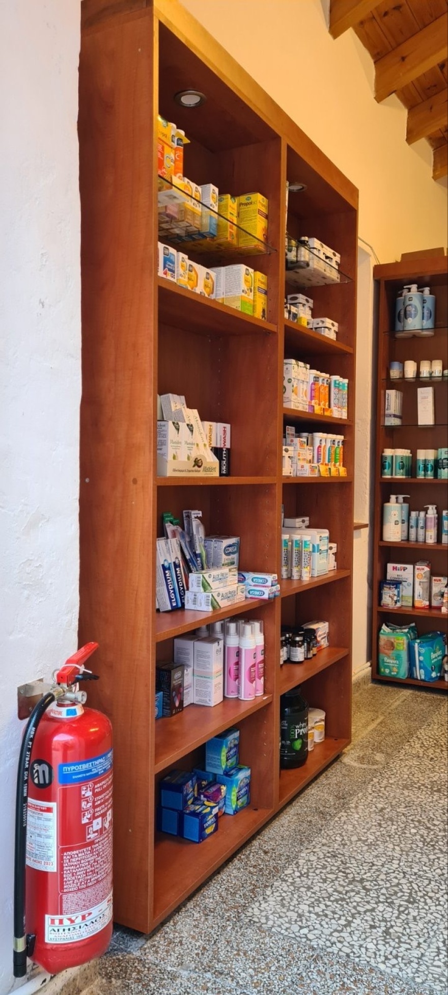  Άνοιξε το πρώτο φαρμακείο στη Χάλκη - Τον ευχαρίστησε ο Μητσοτάκης