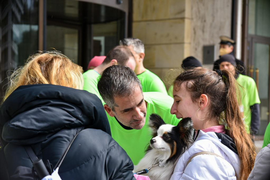 Κώστας Μπακογιάννης: Έτρεξε στον Ημιμαραθώνιο με τα παιδιά του Καλλιτεχνικού Γυμνασίου Αθηνών 