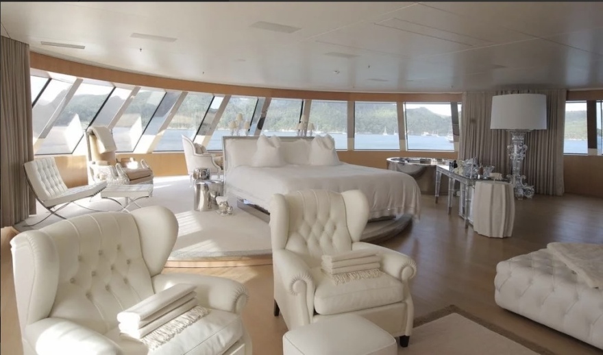 Αντρέι Mελνιτσένκο: Μας κυνηγάει άδικα η ∆ύση, λέει ο Ρώσος ολιγάρχης 