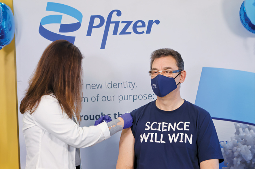 Moonshot: Το θρίλερ με το εμβόλιο της Pfizer