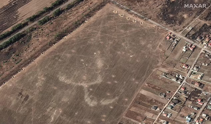 Πόλεμος στην Ουκρανία: «Καθηλωμένος» ο στρατός του Πούτιν, οι Ρώσοι γεμίζουν νάρκες τα περίχωρα του Κιέβου