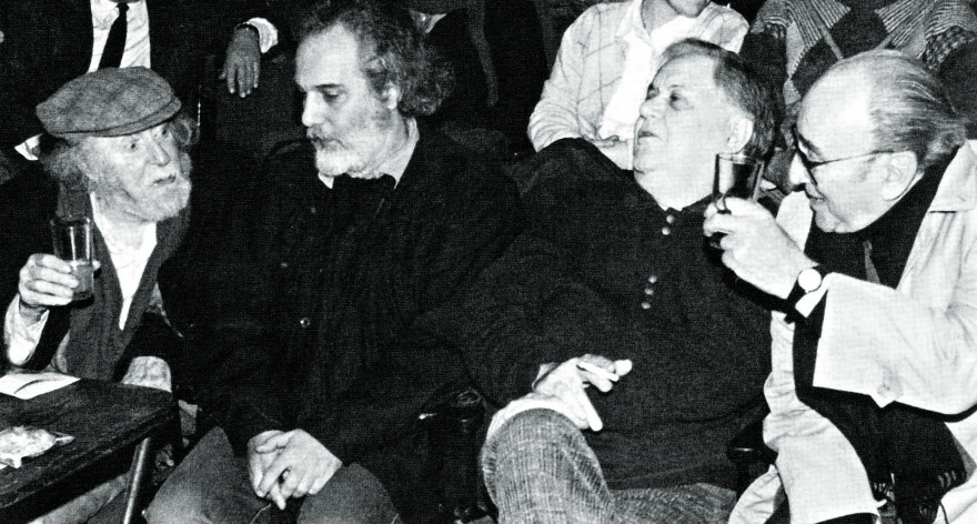 «Αίγινα-Όσα αγαπήσαμε», ένα λεύκωμα με ιστορίες και μνήμες από το νησί του Αργοσαρωνικού