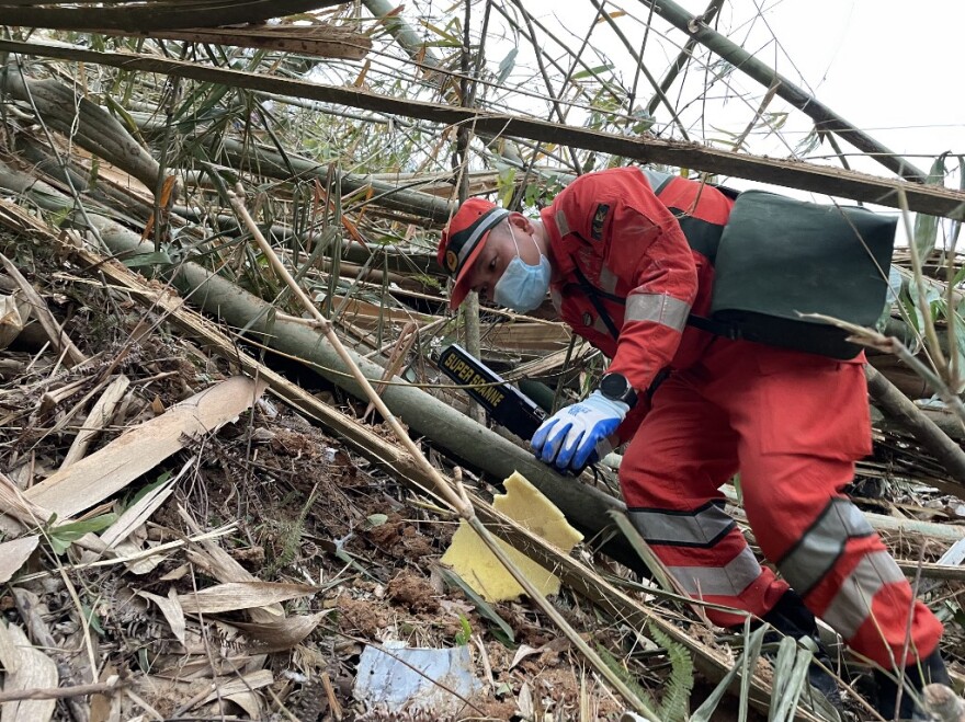 Βρέθηκε το μαύρο κουτί του κινεζικού Boeing 737