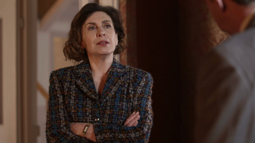 Άγριες Μέλισσες:  Η Ελένη ανησυχεί για τη συμμετοχή του Λάμπρου στην ΕΑΚ 