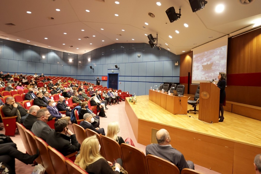 Γιάννα Αγγελοπούλου: Ξέρουμε από φουρτούνες, ενωμένοι μπορούμε να πάμε μακριά