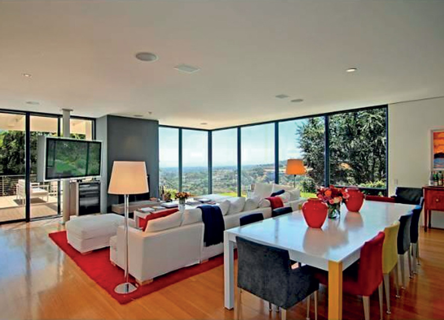 Τζένιφερ Άνιστον: Στο σπίτι των ονείρων της