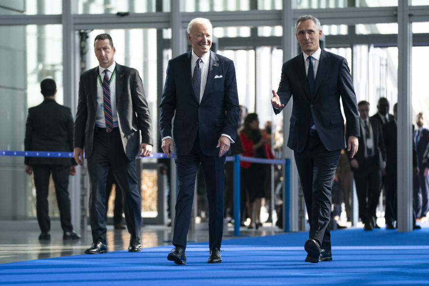 Πόλεμος στην Ουκρανία: Μεγάλο λάθος του Πούτιν η εισβολή, αλλά η Ρωσία δεν είναι απειλή για το ΝΑΤΟ, λέει ο Στόλτενμπεργκ