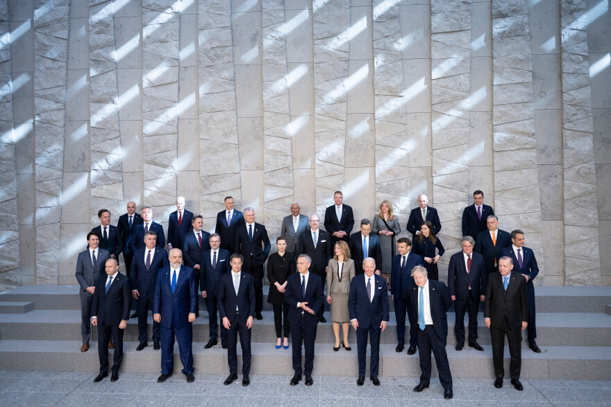 Πόλεμος στην Ουκρανία: Μεγάλο λάθος του Πούτιν η εισβολή, αλλά η Ρωσία δεν είναι απειλή για το ΝΑΤΟ, λέει ο Στόλτενμπεργκ