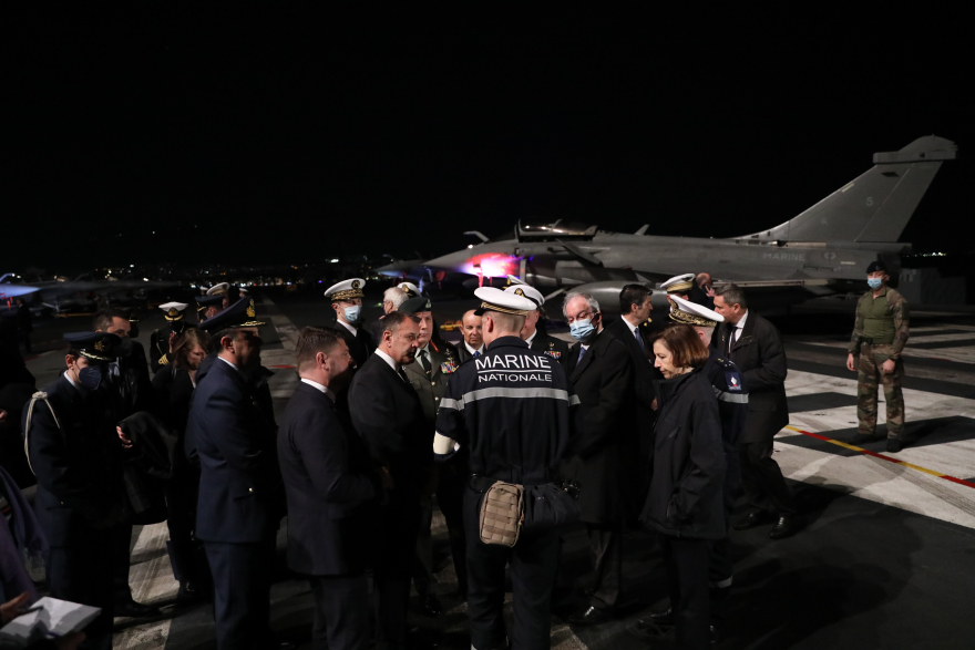 Το γαλλικό αεροπλανοφόρο «Σαρλ Ντε Γκολ» επισκέφθηκαν Παναγιωτόπουλος - Παρλί