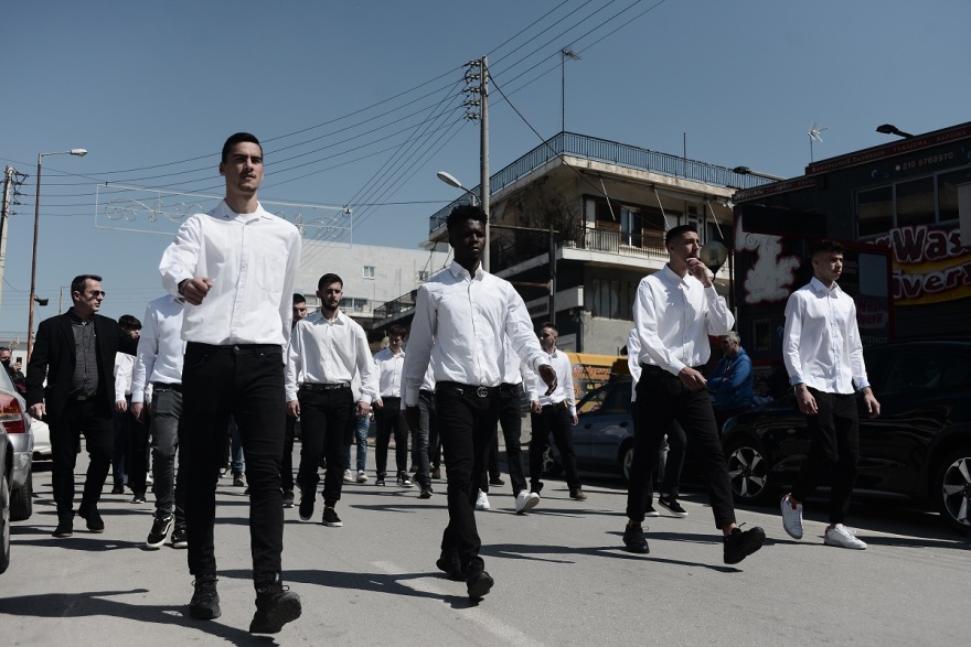 Ο Σαϊντού από τη Γουινέα παρέλασε ως αριστούχος στον Άγιο Δημήτριο, αλλά κινδυνεύει να απελαθεί