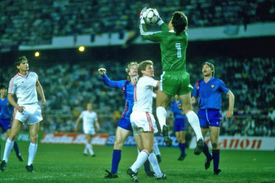 Χέλμουτ Ντουκαντάμ: Η Ρουμανία του Τσαουσέσκου, τα «mind games» στα πέναλτι, η θρόμβωση και το πρόωρο τέλος 