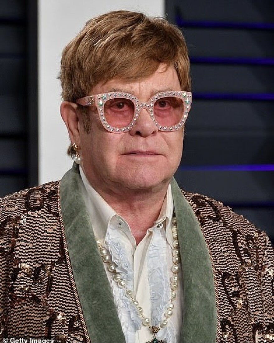 Ποιοι είναι οι Ρώσοι φαρσέρ που πιάνουν κορόιδα τους διάσημους του πλανήτη