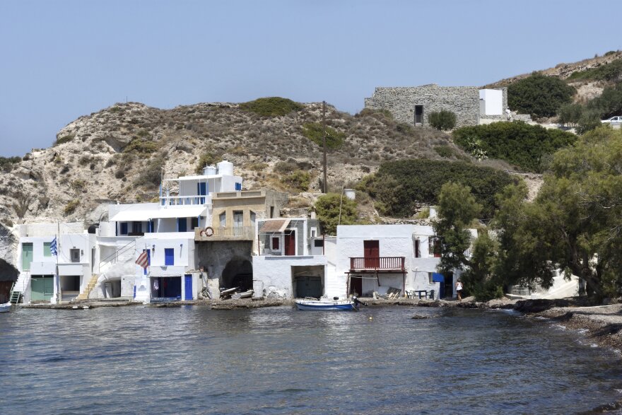 Μήλος: Το πιο ερωτικό νησί των Κυκλάδων