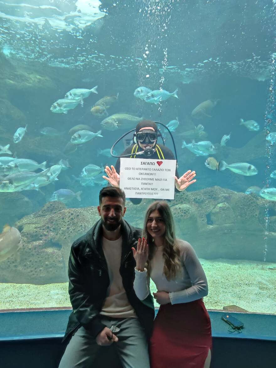 Πρόταση γάμου σε ενυδρείο από τον Πασαλίδη του ΟΦΗ στην αγαπημένη του - Δείτε φωτογραφίες 