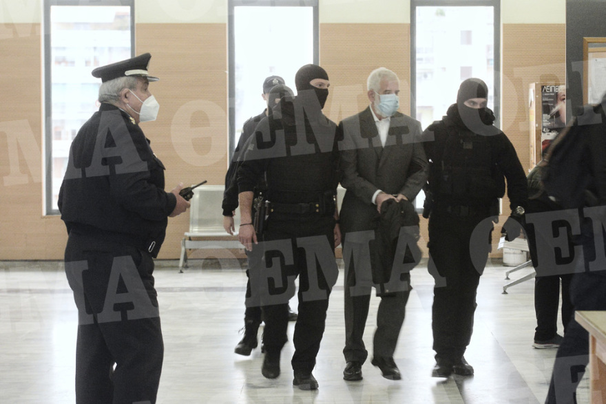 Πέτρος Φιλιππίδης: Κεκλεισμένων των θυρών η κατάθεση δυο γυναικών που τον έχουν καταγγείλει