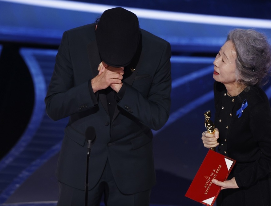 Ο Τρόι Κότσουρ του «CODA» έγραψε ιστορία στα Όσκαρ: «Αυτή είναι η στιγμή μας»