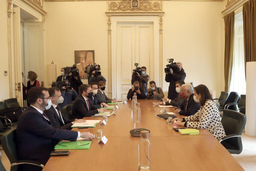 Ανδρουλάκης: Δίωρη συνάντηση με τον Αντόνιο Κόστα - Τι κάνουν στην Πορτογαλία για την ακρίβεια στο ρεύμα 