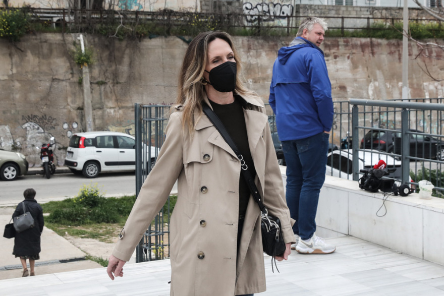 Πέτρος Φιλιππίδης: Κεκλεισμένων των θυρών η κατάθεση δυο γυναικών που τον έχουν καταγγείλει