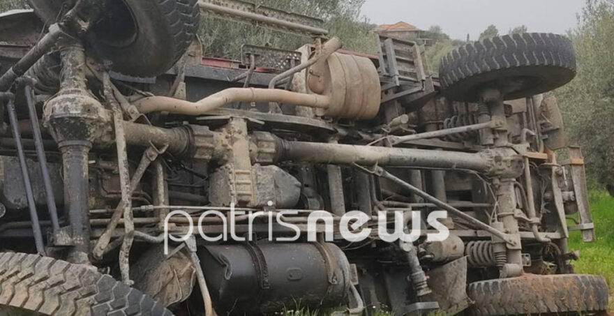 Αρχαία Ολυμπία: Πυροσβεστικό ανετράπη όταν επιχειρούσε σε φωτιά, τραυματίστηκαν δυο πυροσβέστες