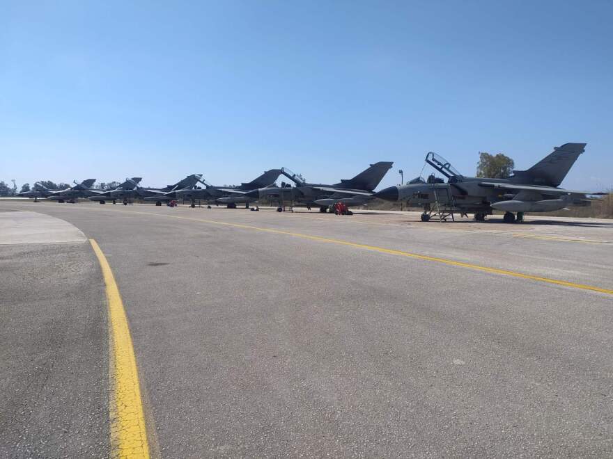 Ξεκίνησε η πολυεθνική άσκηση «Ηνίοχος 22» - Εντυπωσιακές φωτογραφίες από τα μαχητικά