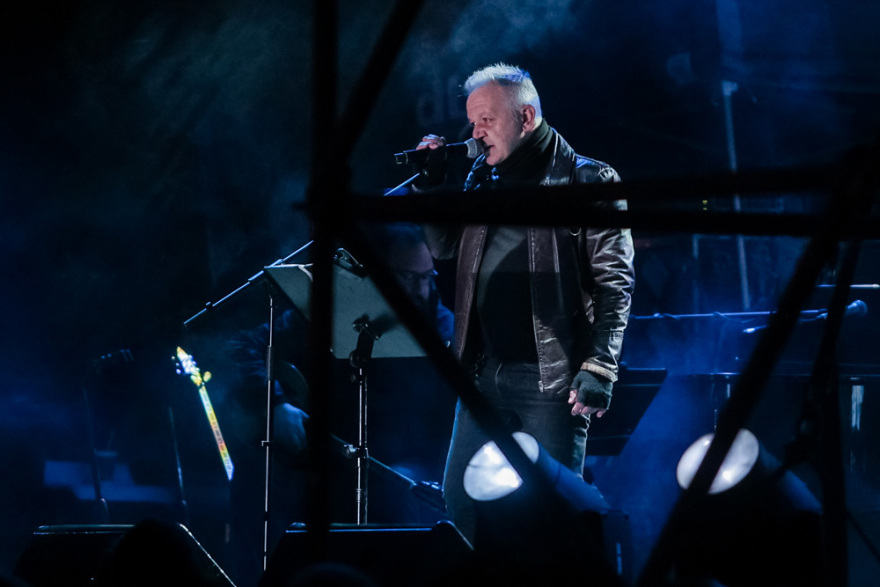 Προπύλαια: Συναυλία ειρήνης χωρίς σημαίες της Ουκρανίας - Δείτε φωτογραφίες