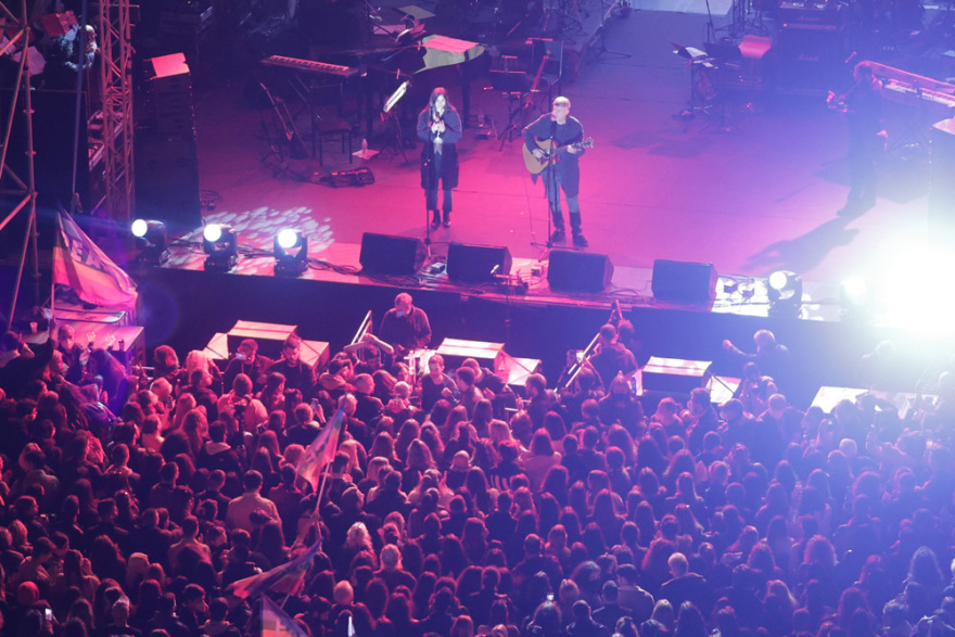 Προπύλαια: Συναυλία ειρήνης χωρίς σημαίες της Ουκρανίας - Δείτε φωτογραφίες