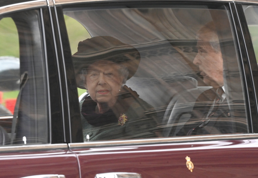 Πέθανε η βασίλισσα Ελισάβετ: Η Βρετανία δακρύζει για τη «Λίλιμπετ» - Τι ακολουθεί