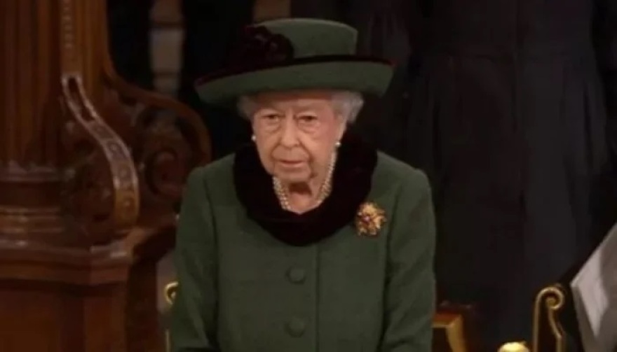 Τα δάκρυα της βασίλισσας Ελισάβετ στο μνημόσυνο για τον πρίγκιπα Φίλιππο