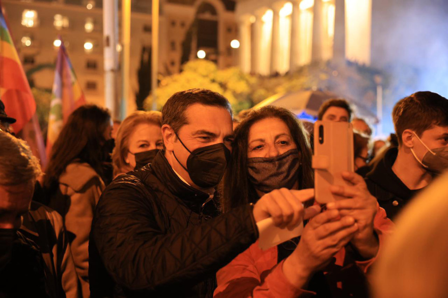 Προπύλαια: Συναυλία ειρήνης χωρίς σημαίες της Ουκρανίας - Δείτε φωτογραφίες