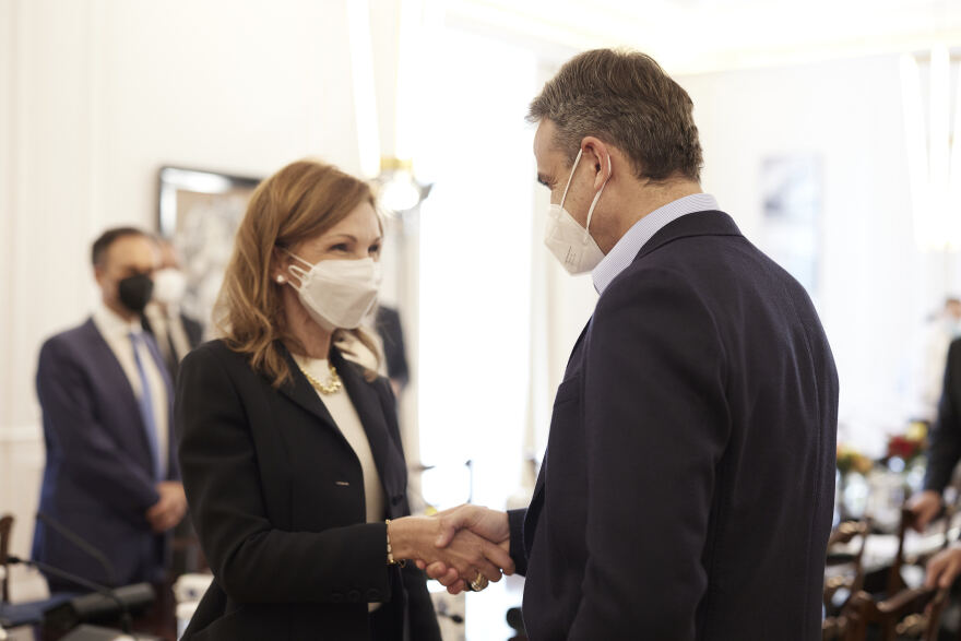 Συνάντηση Μητσοτάκη με το προεδρείο των Εφοπλιστών: Στο τραπέζι η μεταφορά LNG από ελληνόκτητα πλοία