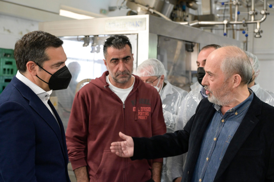 Τσίπρας από την Πάτρα: «Αν δεν αλλάξουμε, θα βουλιάξουμε»