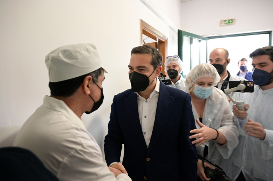 Τσίπρας από την Πάτρα: «Αν δεν αλλάξουμε, θα βουλιάξουμε»