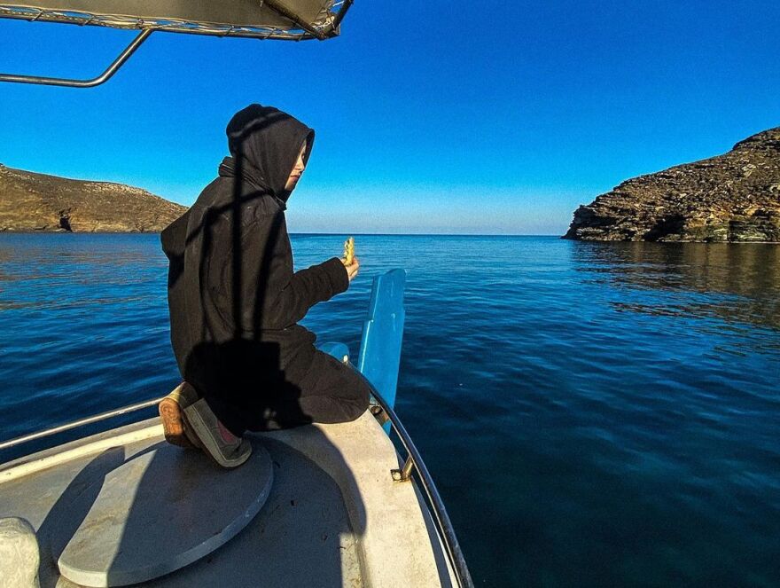 Άγγελος Λάτσιος - Γαία Μερκούρη: Το φωτογραφικό άλμπουμ από το ταξίδι τους στην Άνδρο